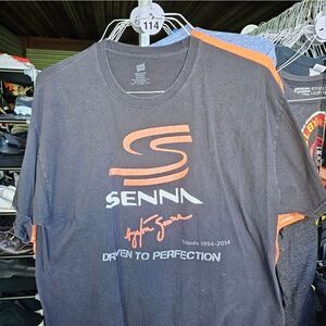 T-shirt men Gray Size Xl senna driven to perfection. 114